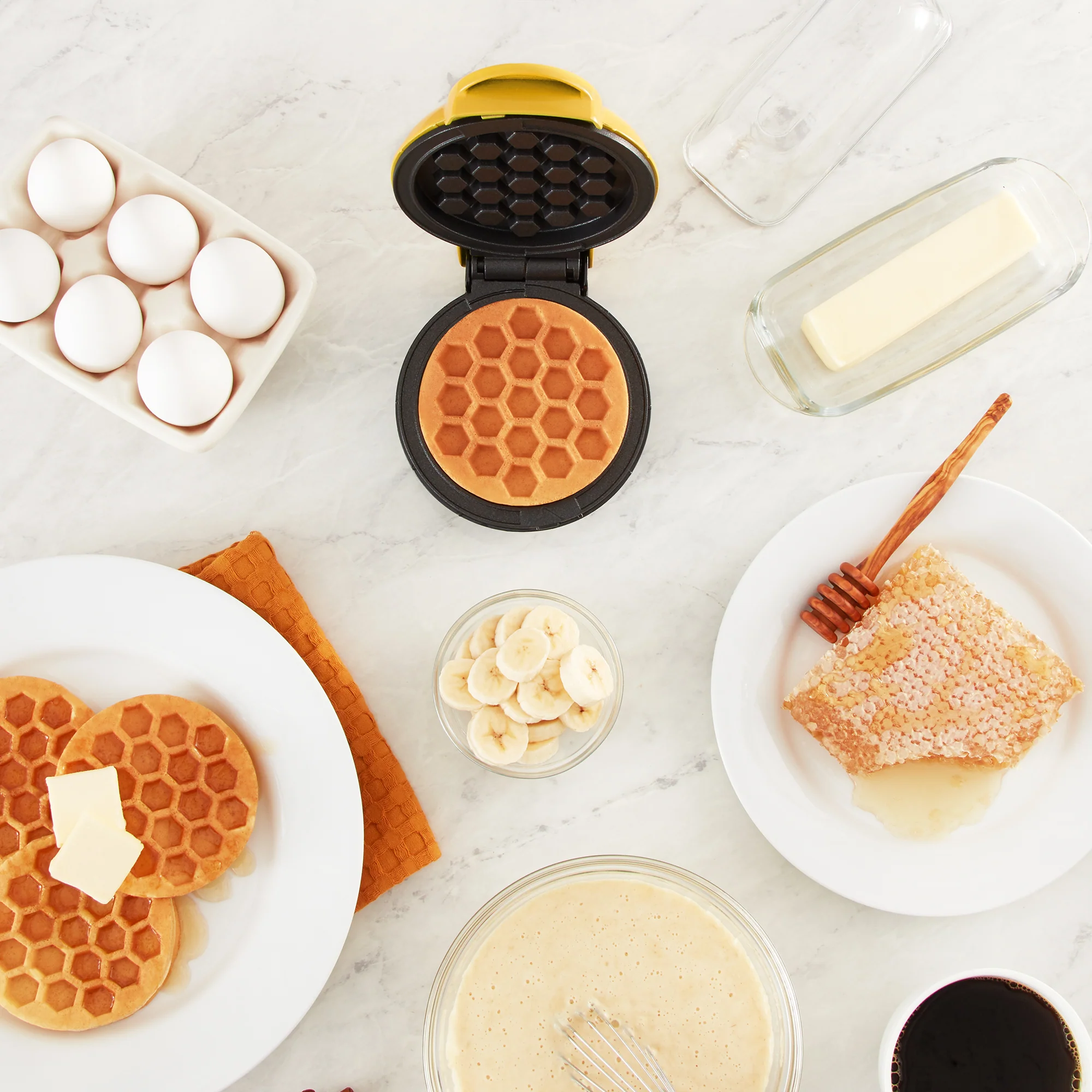 Honeycomb Mini Waffle Maker - Image 2